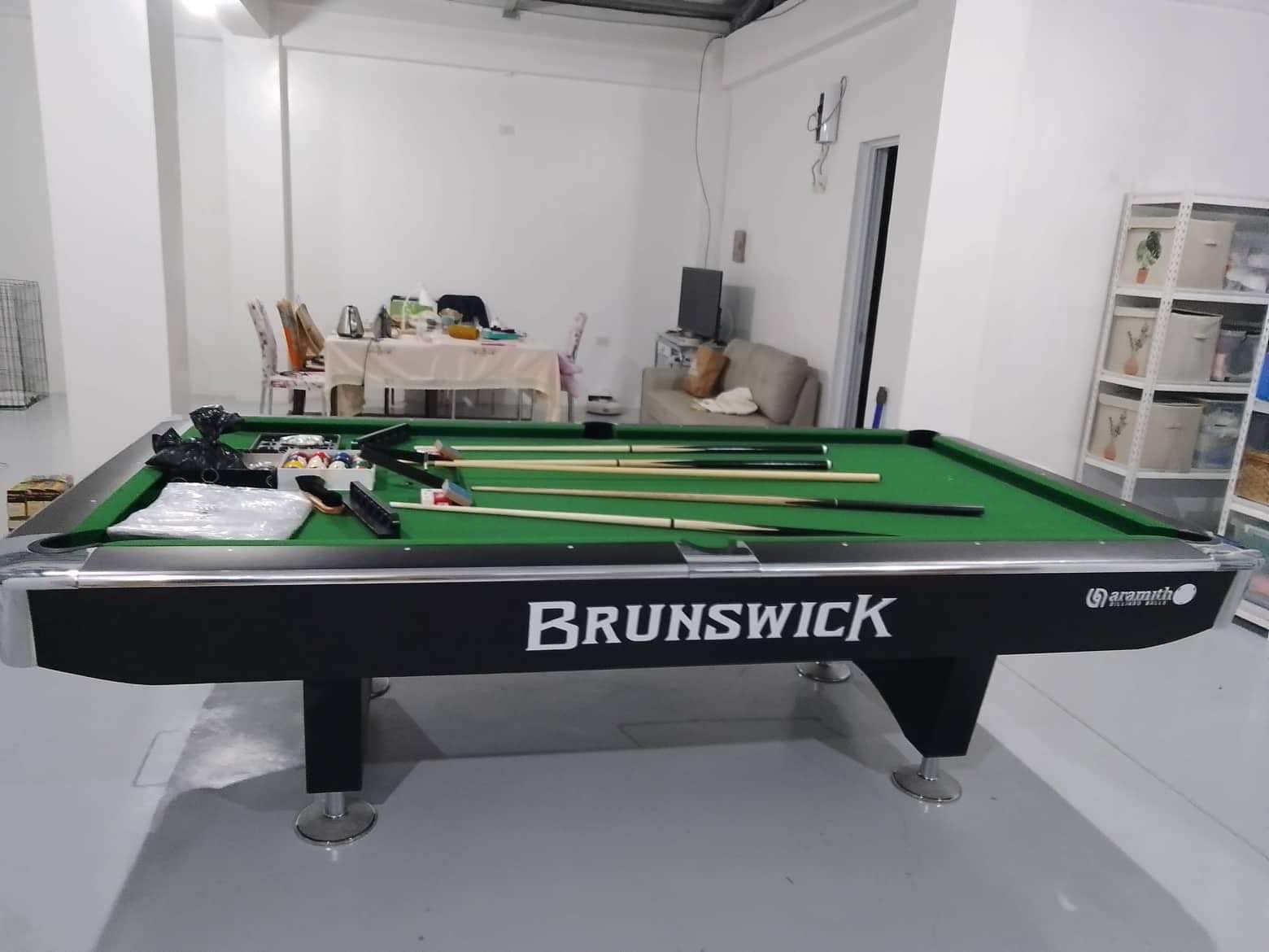 BRUNSWICK SLATE STANDARD SIZE BILLIARD TABLE WITH COMPLETE BRANDNEW