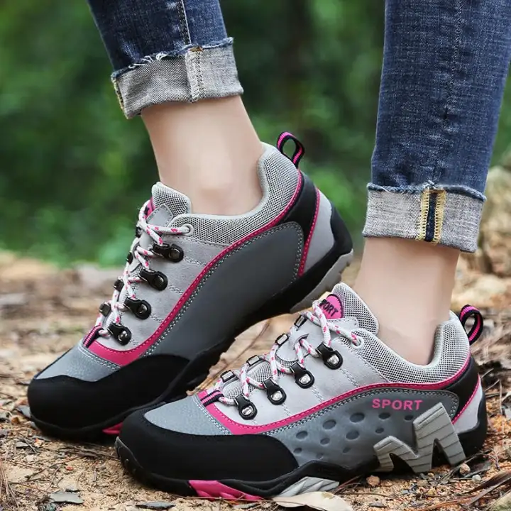 lace up climbing shoes