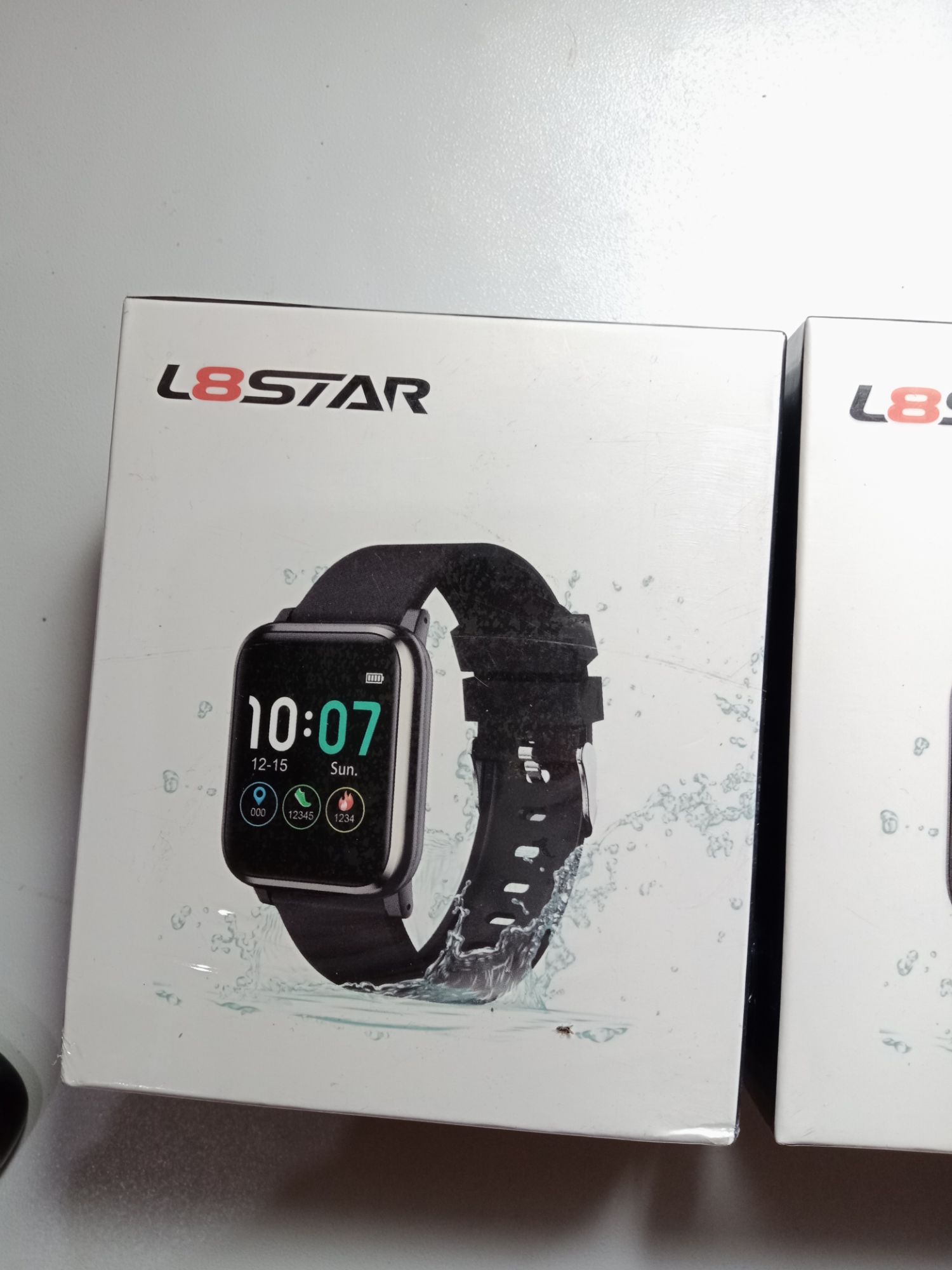 couple watch with location tracker