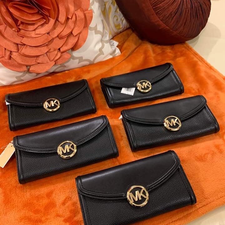 discounted michael kors wallets