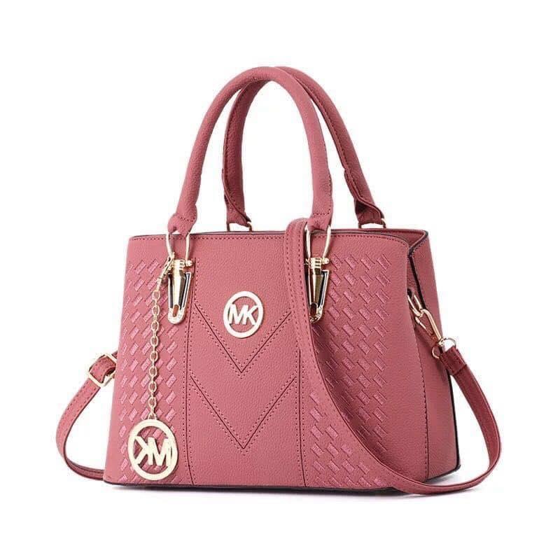 Shop the Latest Michael Kors Tote Bags in the Philippines in