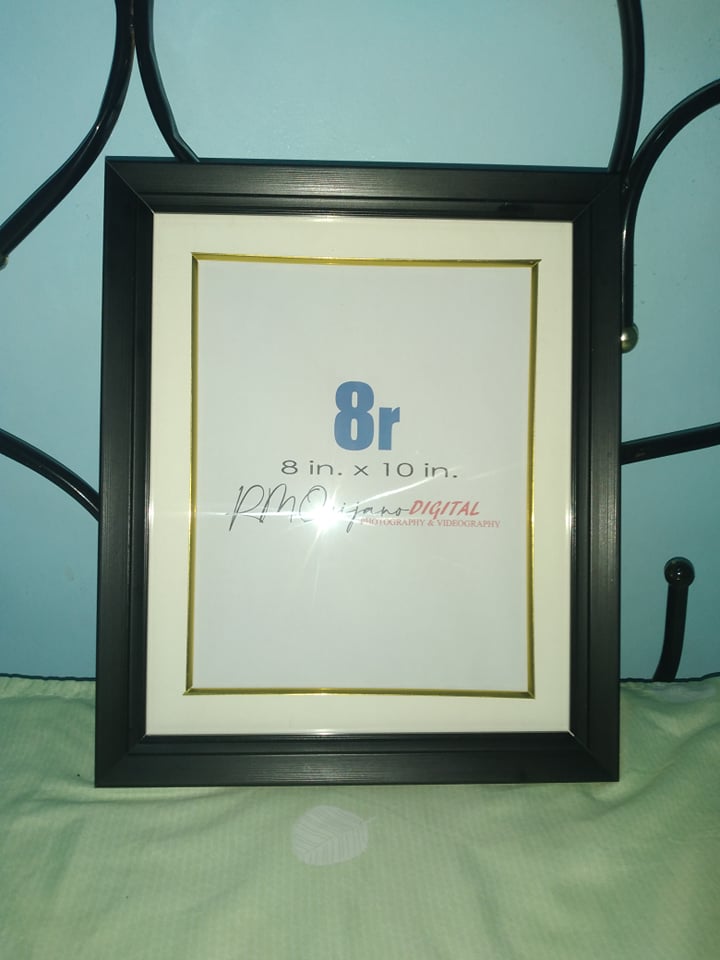 Picture Frames (Black curve) with matting + Gold Lining (5r, 8r, 10r