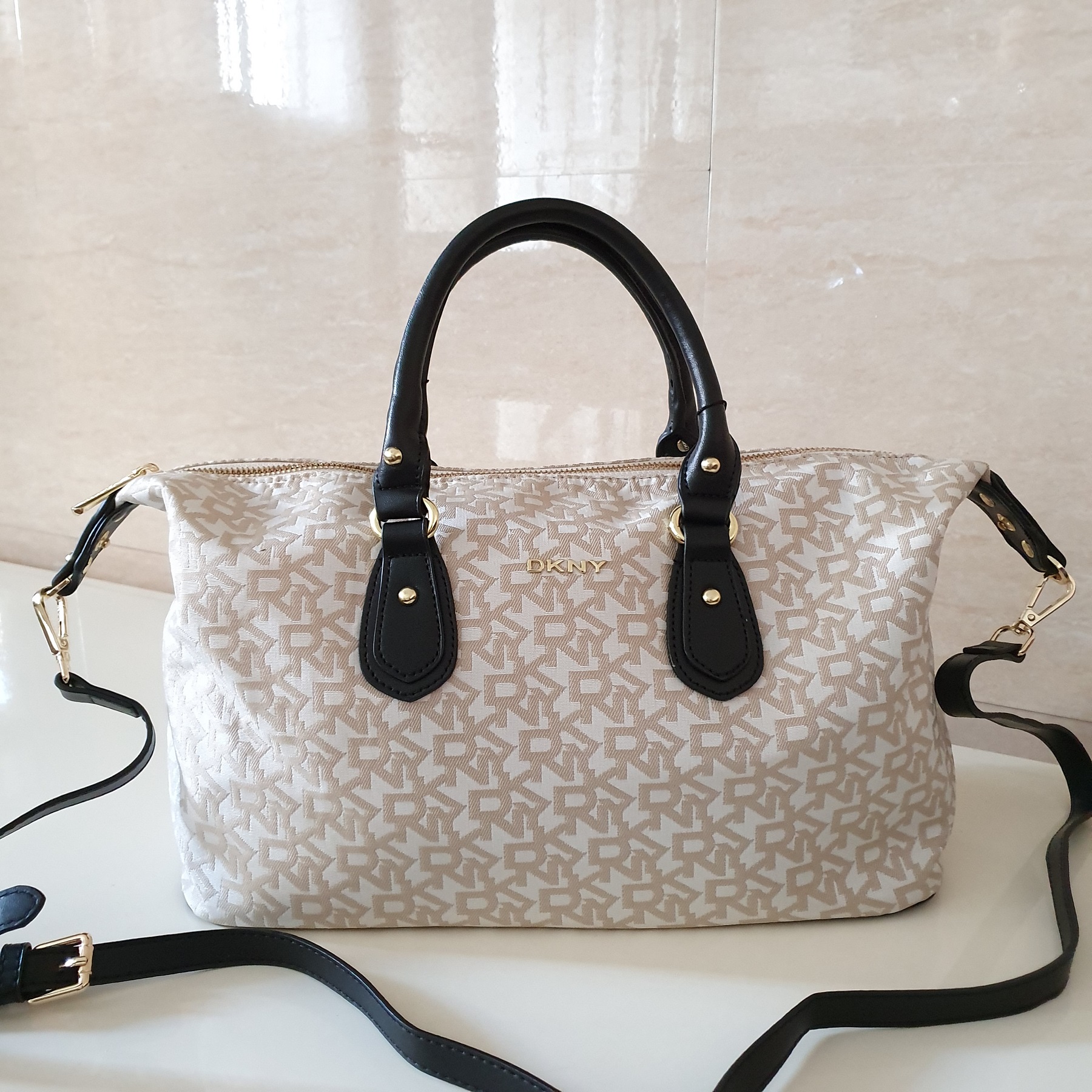 BRAND NEW DKNY Veronica Shoulder Bag Purse Classic Tan NWT MSRP $228 | eBay