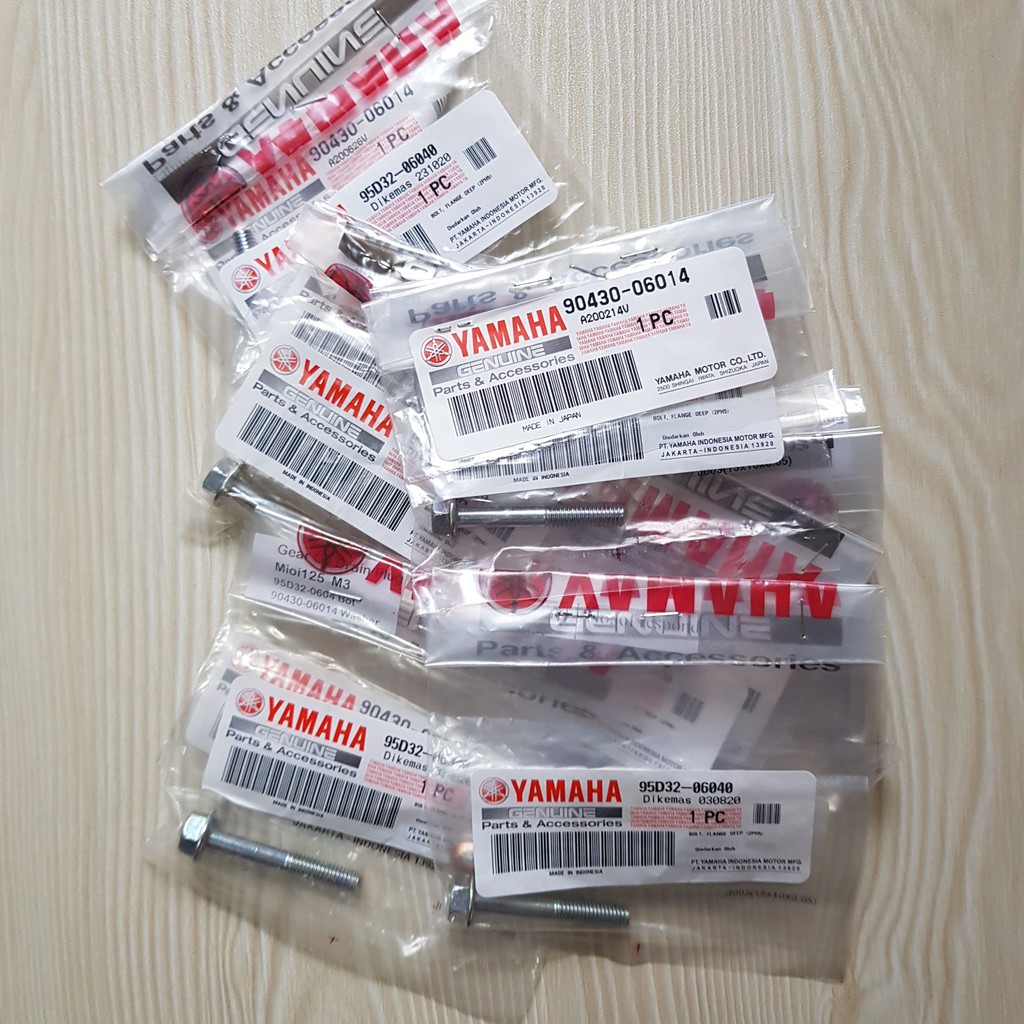 [Ready Stock] Gear Oil Drain Plug w copper washer yamaha genuine parts