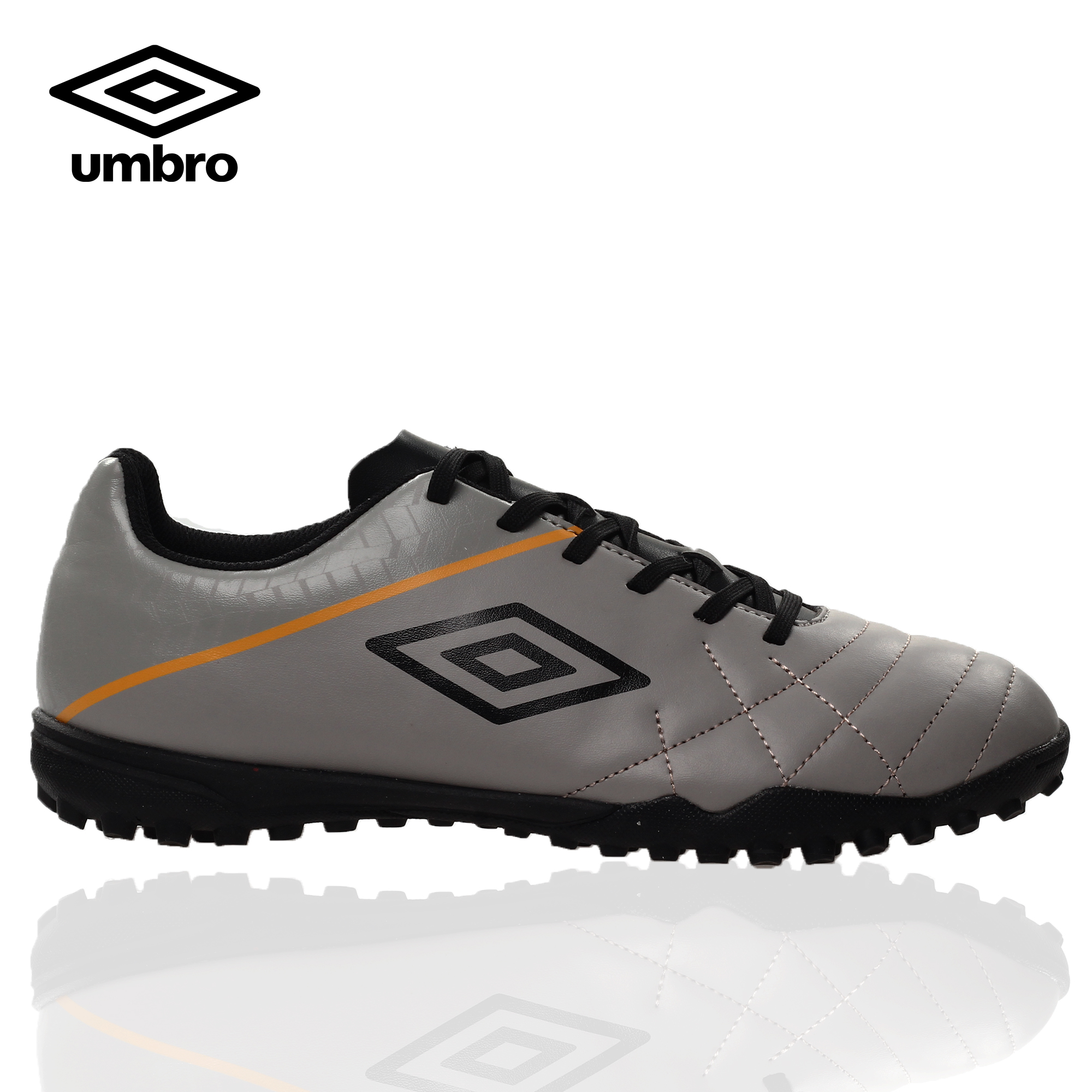 umbro futsal shoes