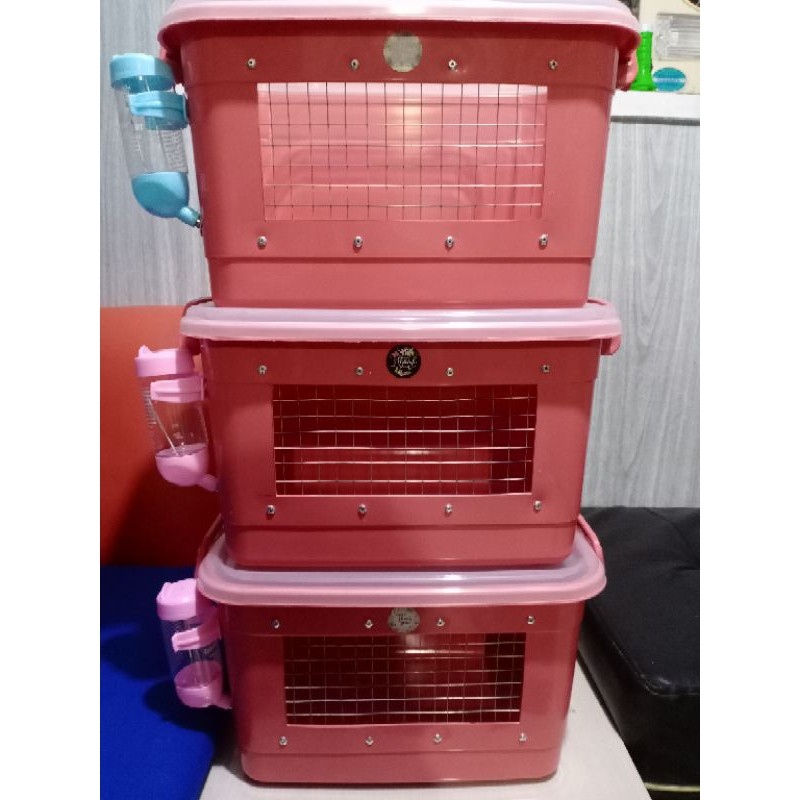 Photo inspiration: Visual Reference: 12L Hamster Bin Cage Screen Wire With Water Bottle For