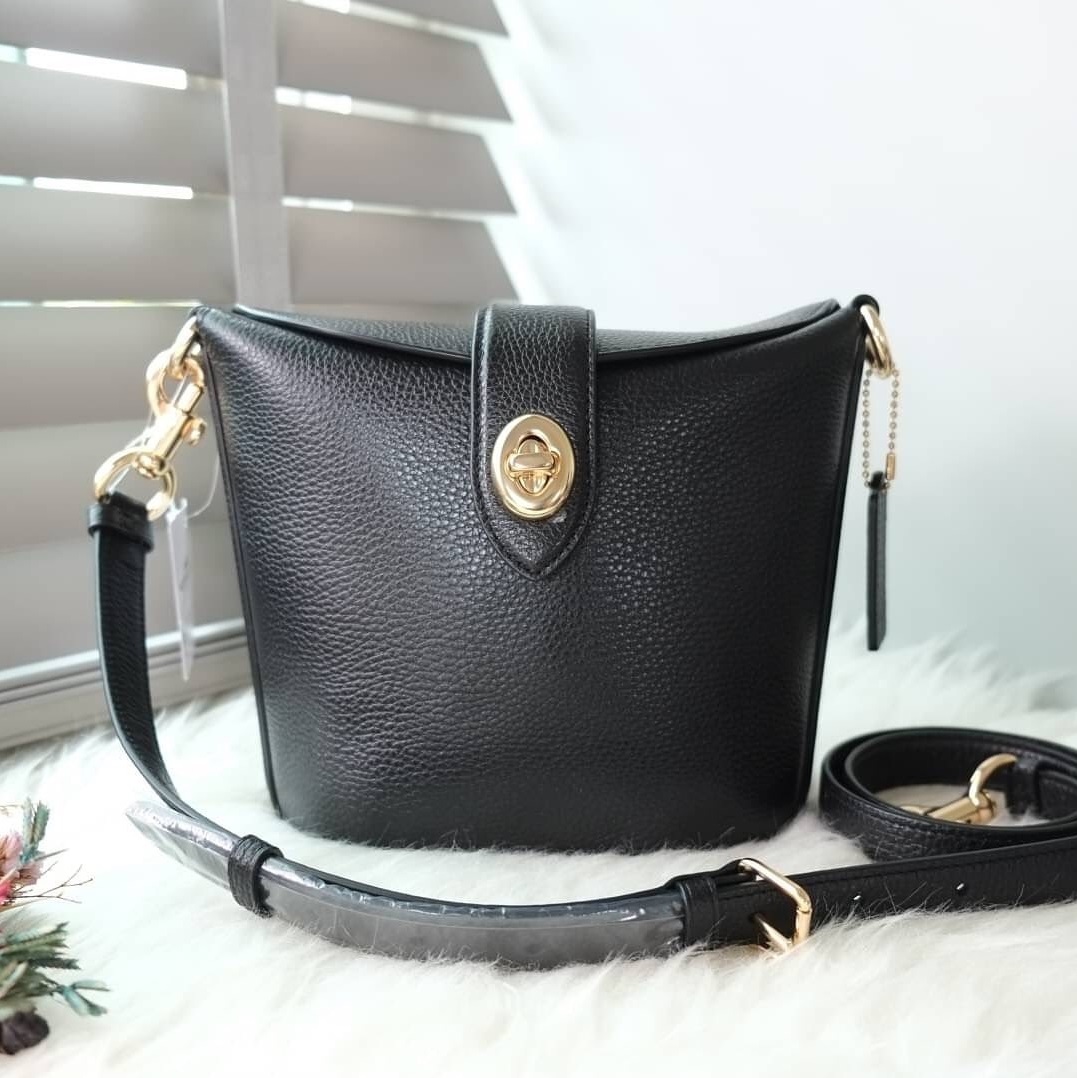 coach addie crossbody black