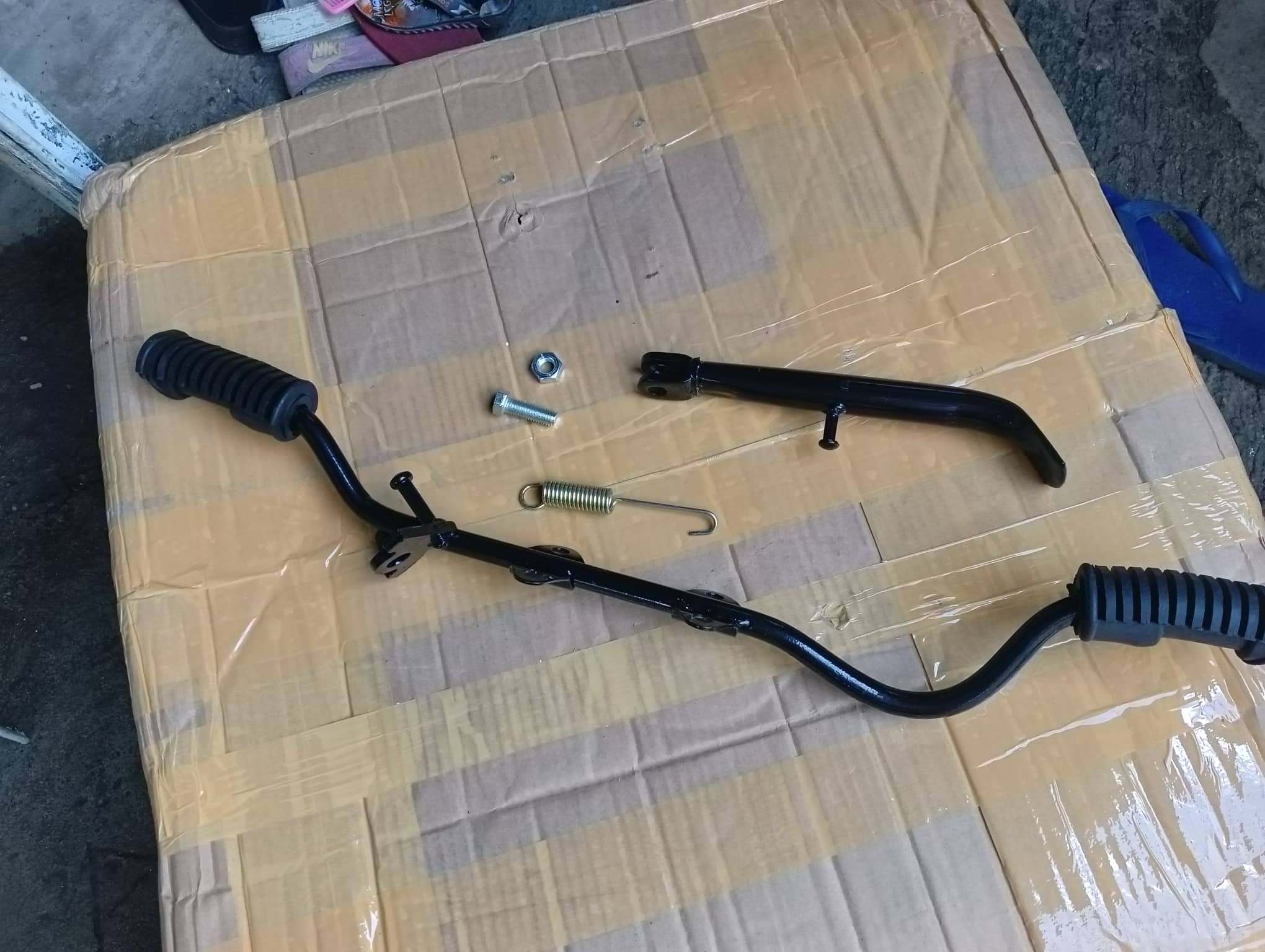 XRM 110/WAVE 100 FOOTREST BAR ASSY WITH SIDE STAND STEEL Lazada PH