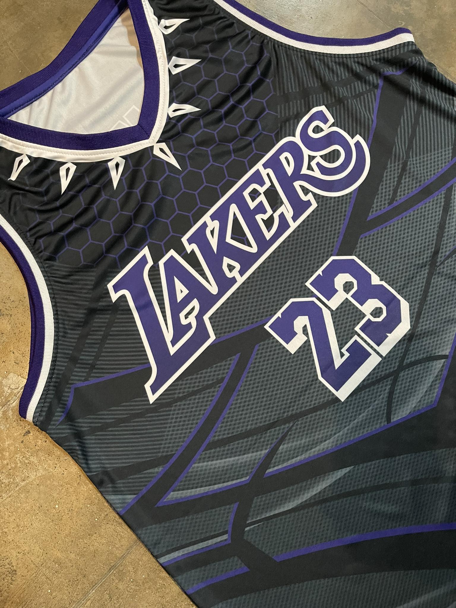 Bnip Lakers Black Panther 23 Limited Edition Jersey Xxl Rare!!!wakaenda  Forever