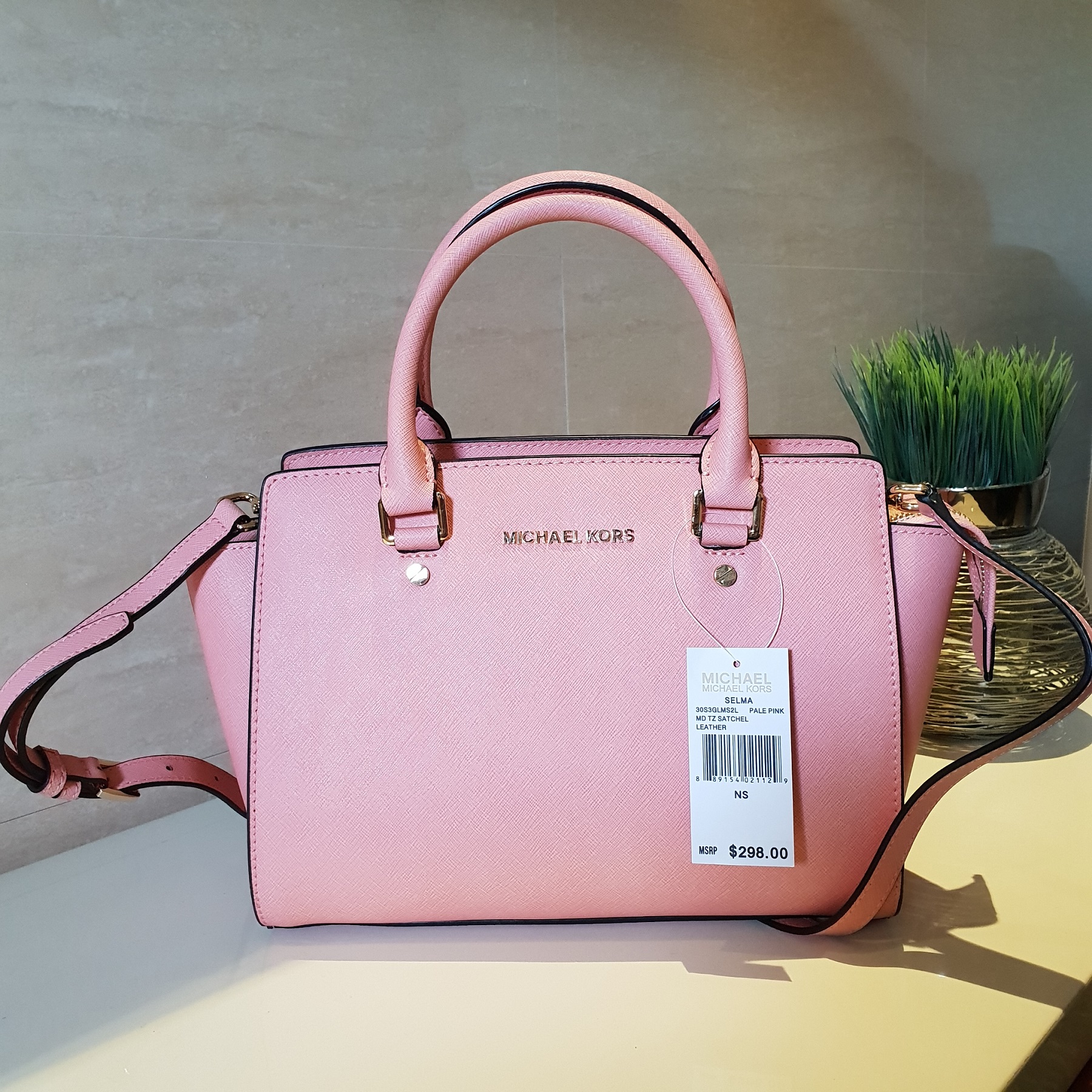 michael kors pink sling bag