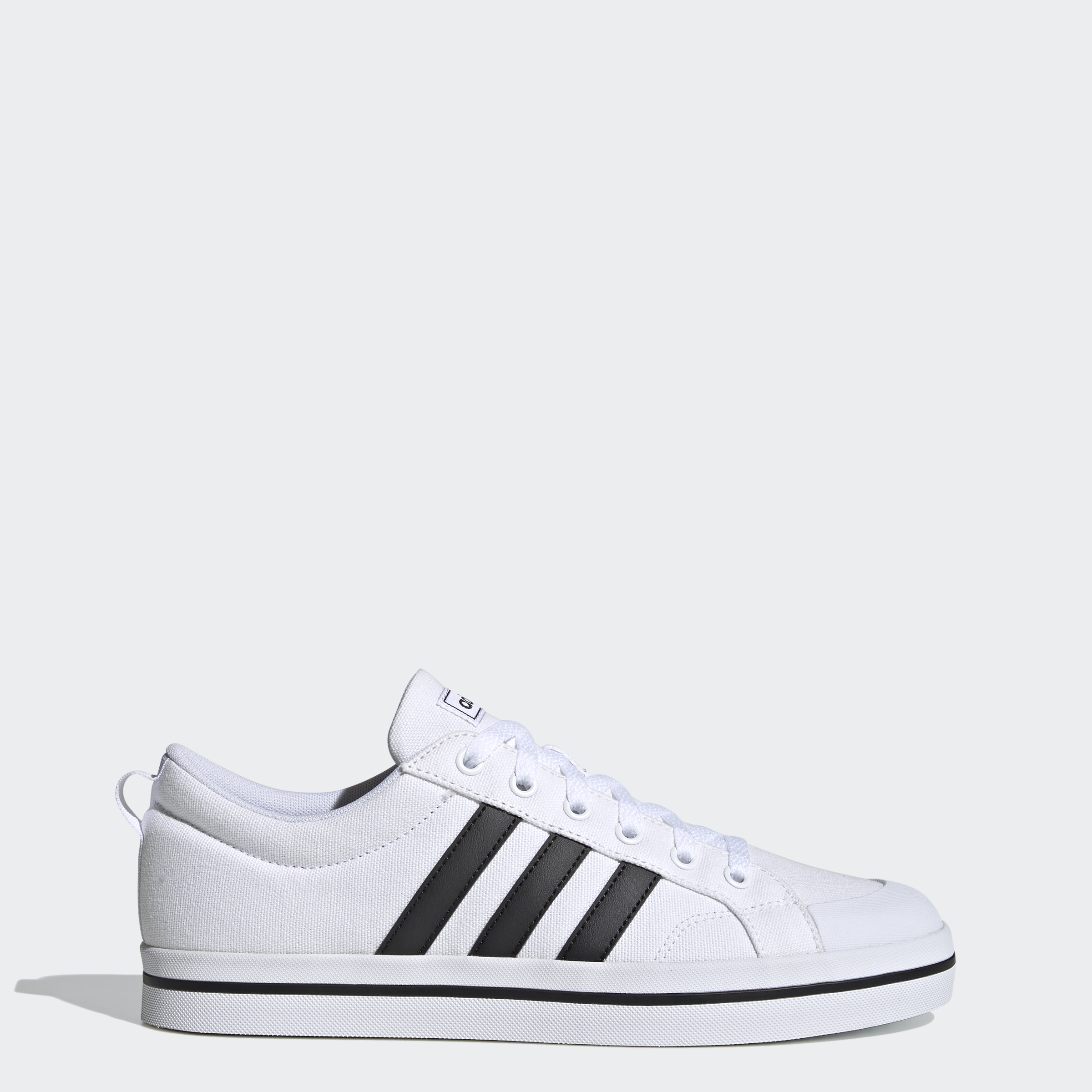 adidas SKATEBOARDING รองเท้า Bravada ผู้ชาย สีขาว FV8086