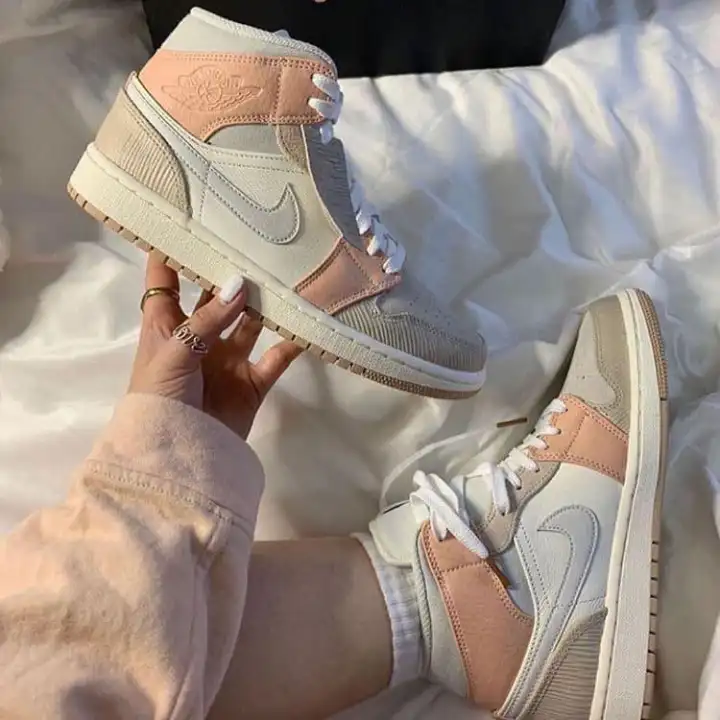 jordan 1 milan women