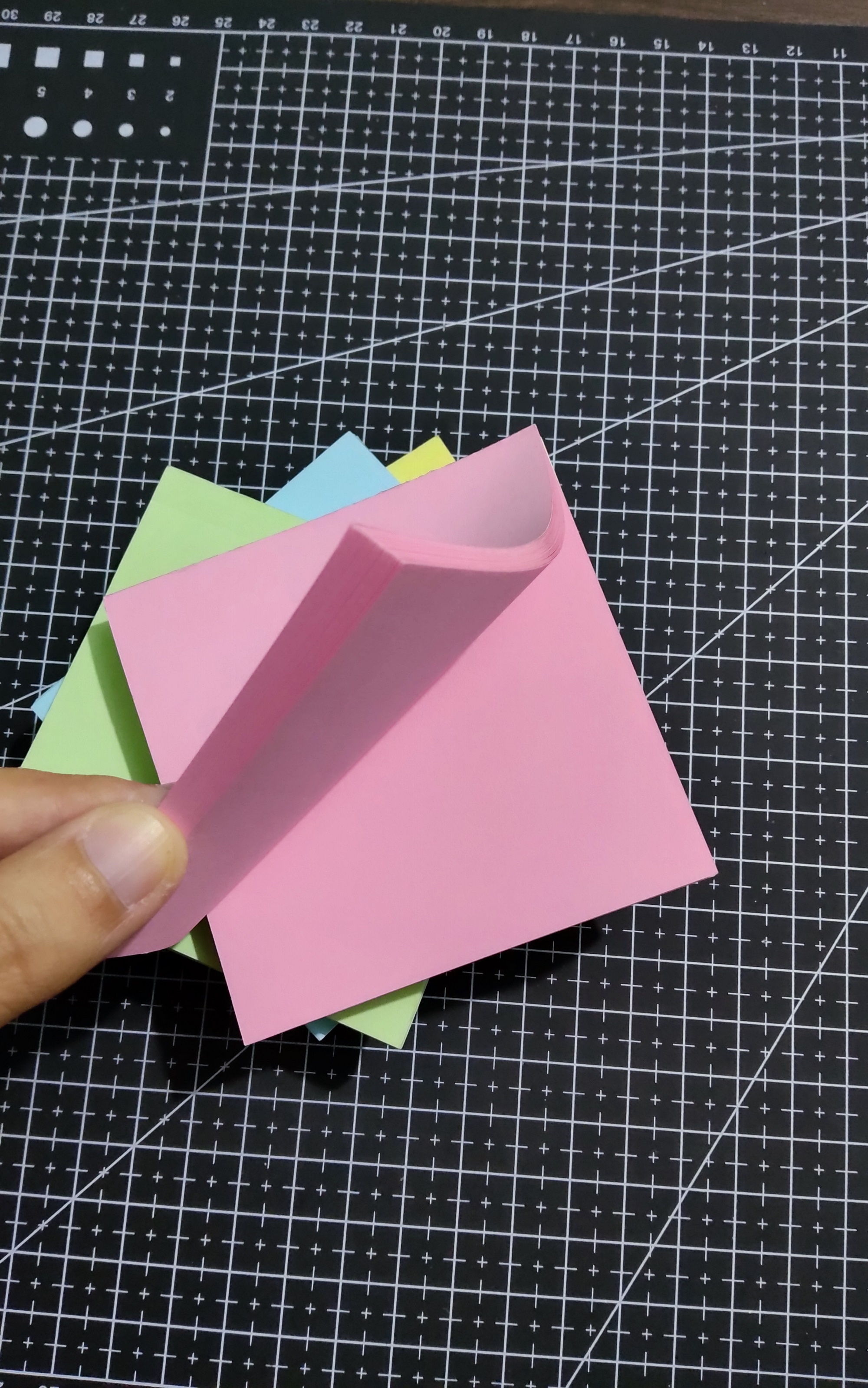 RAINBOW NOTEPAD 3x3 in (TEARABLE NOTEPAD) | Lazada PH