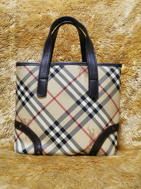 1PC AVAILABLE BURBERRY BAG/TOTE