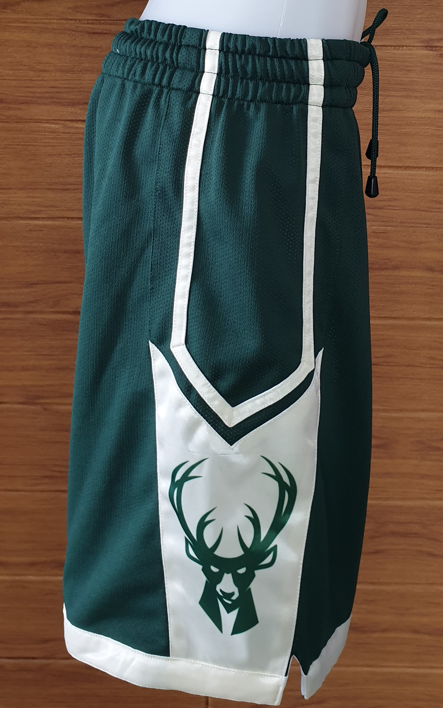 milwaukee bucks basketball shorts