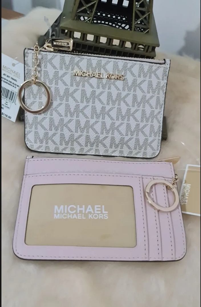 Michael Kors Cora Mini Zip Pouchette in Signature Light Cream, Luxury, Bags  & Wallets on Carousell