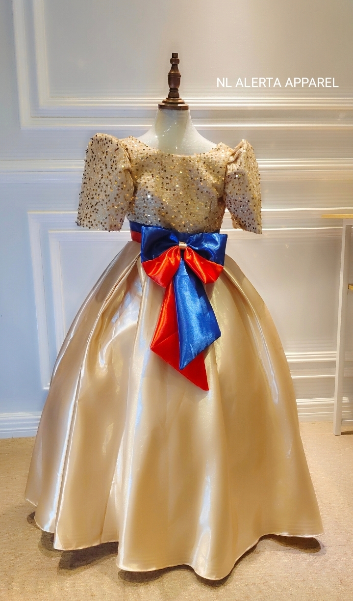 filipiniana dress gold White and Gold Pleated Kasavu Saree Dress main image 1