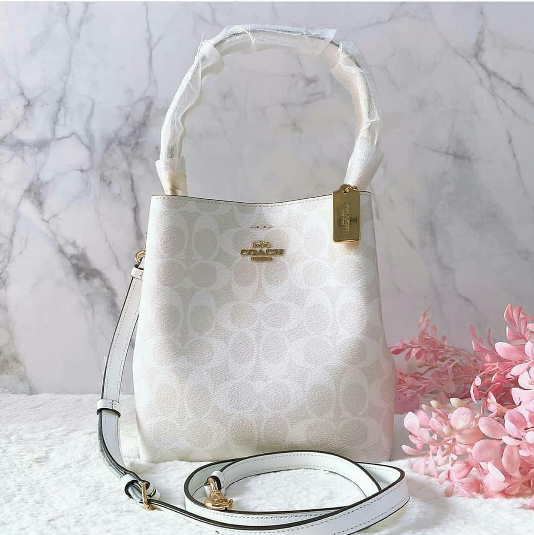 white coach bucket bag