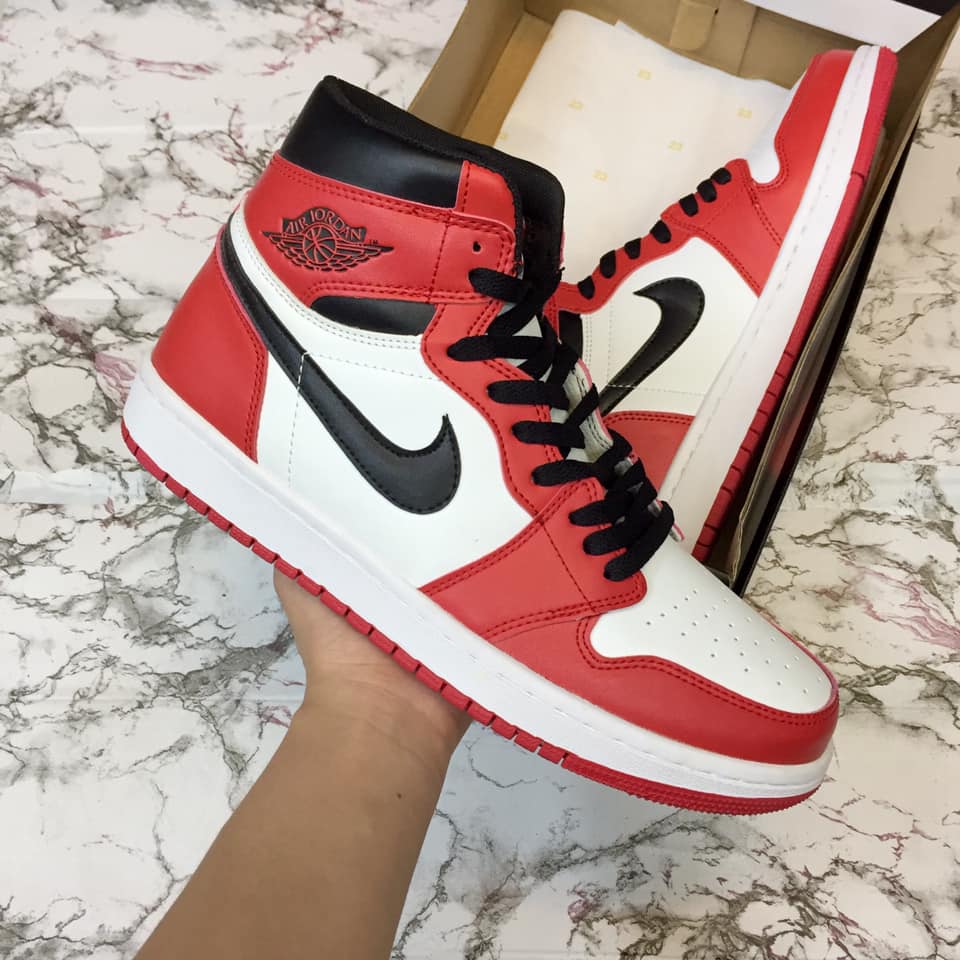 Official Nikeair Jordan 1 High Chicago Black Toe Black Red White Men S Sneakers High Athletic Sports Shoes Lazada Ph