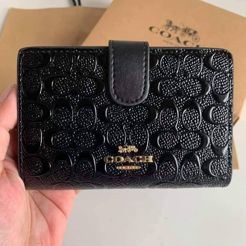 medium size womens wallet