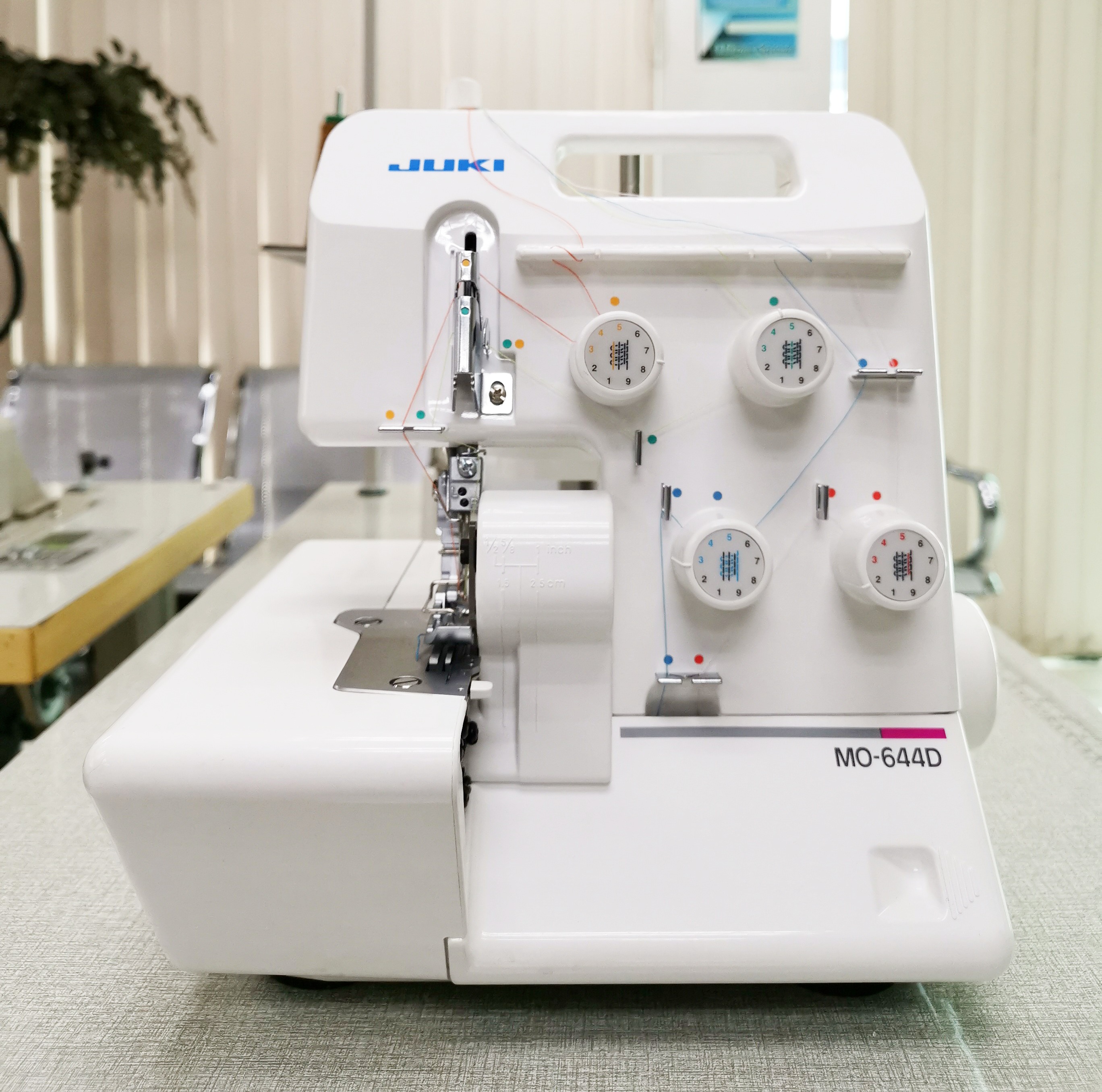 Juki MO644 3/4 Threads Heavy Duty Overlock or Edging Sewing Machine