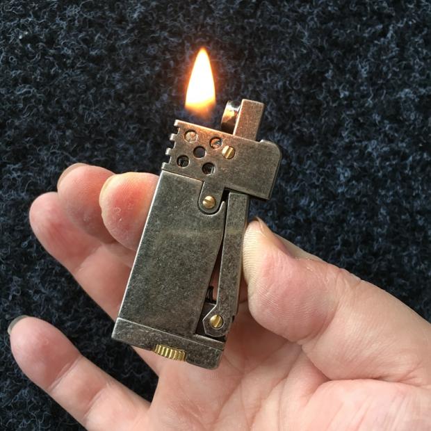 Old Kerosene Lighter Retro Nostalgic Side Pressure Kerosene Lighter