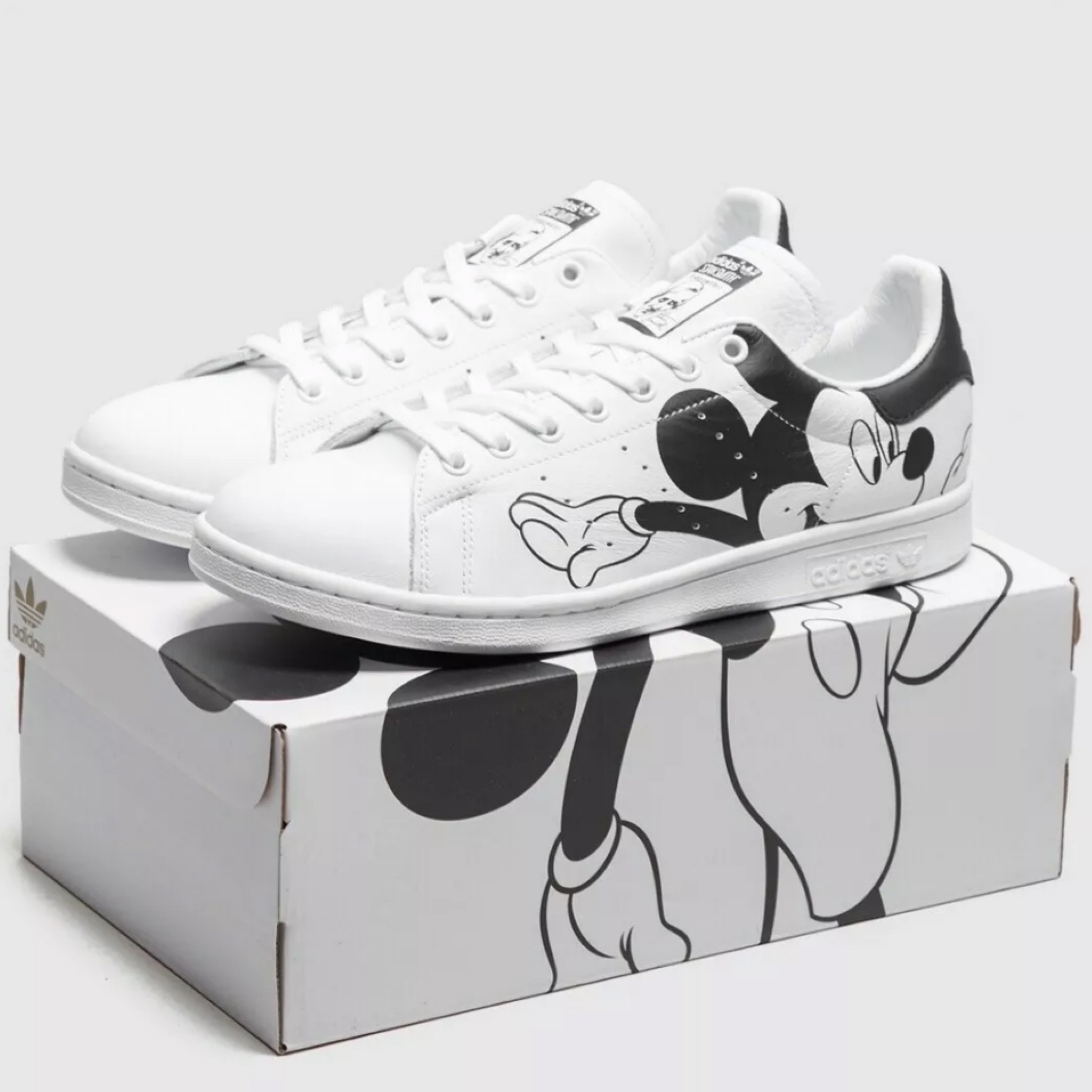 stan smith mickey