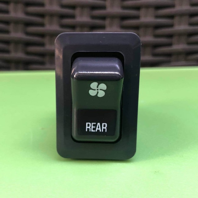 Rear Aircon Switch for Mitsubishi Pajero Gen 2 /Fieldmaster OEM