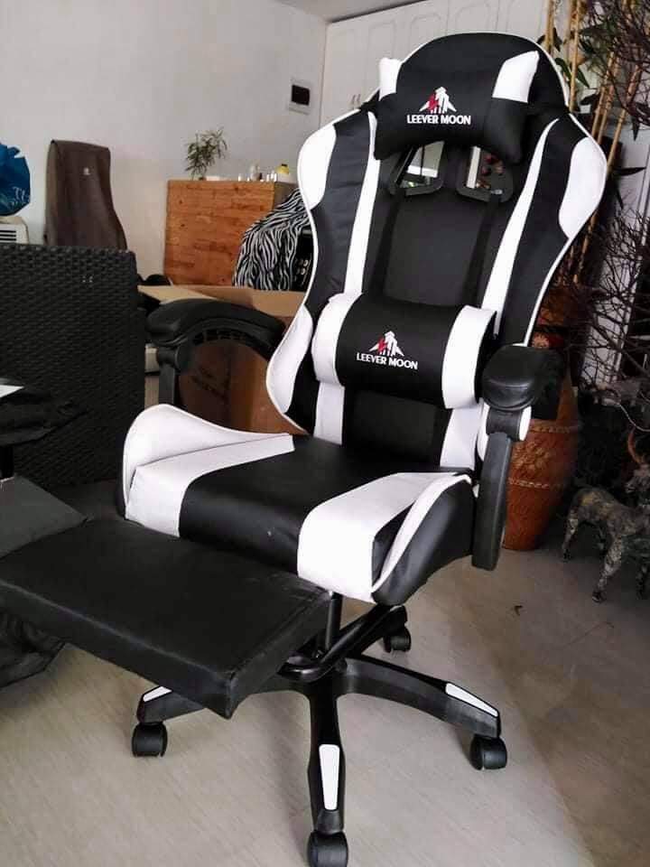 gaming chair leever moon