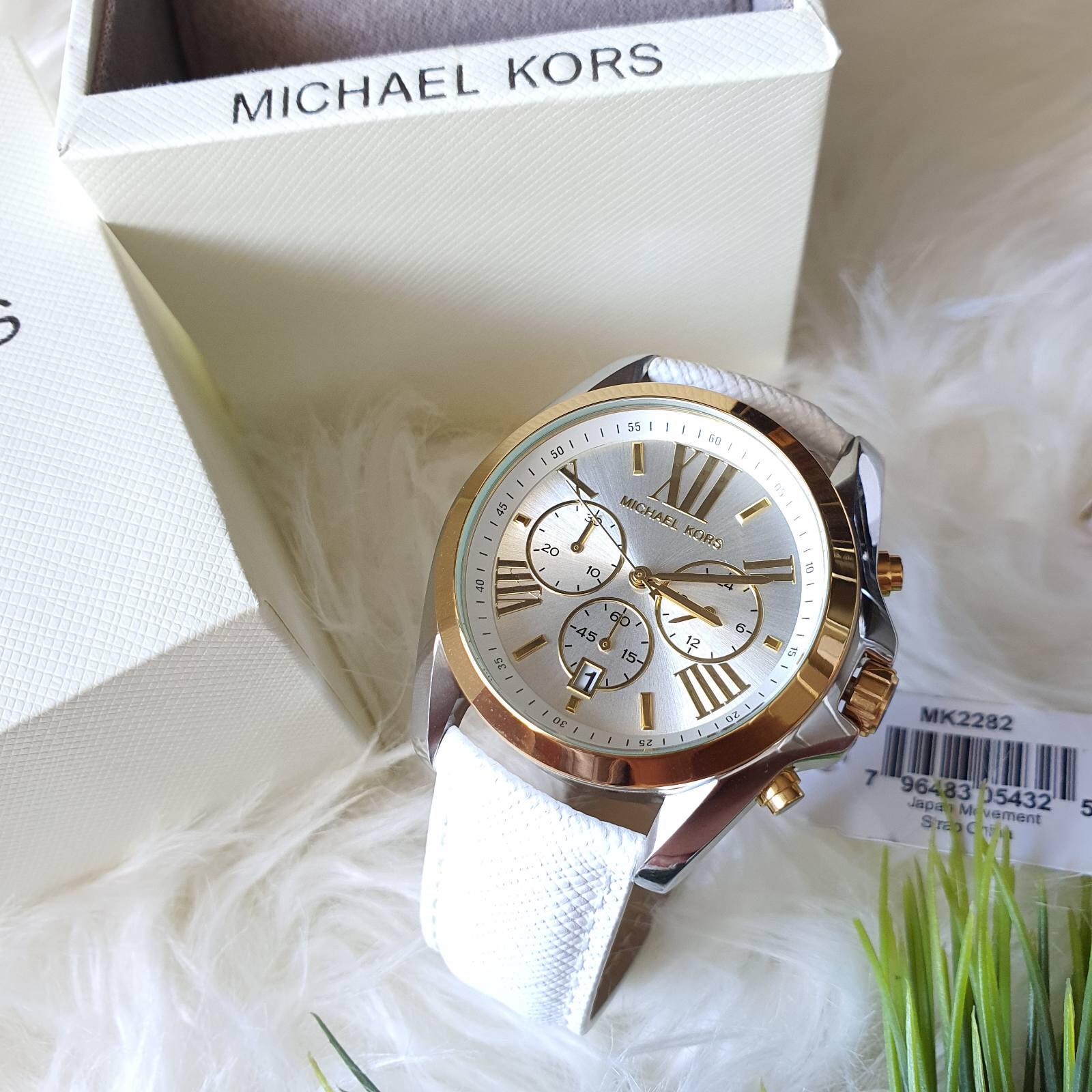 Michael kors bradshaw white watch best sale