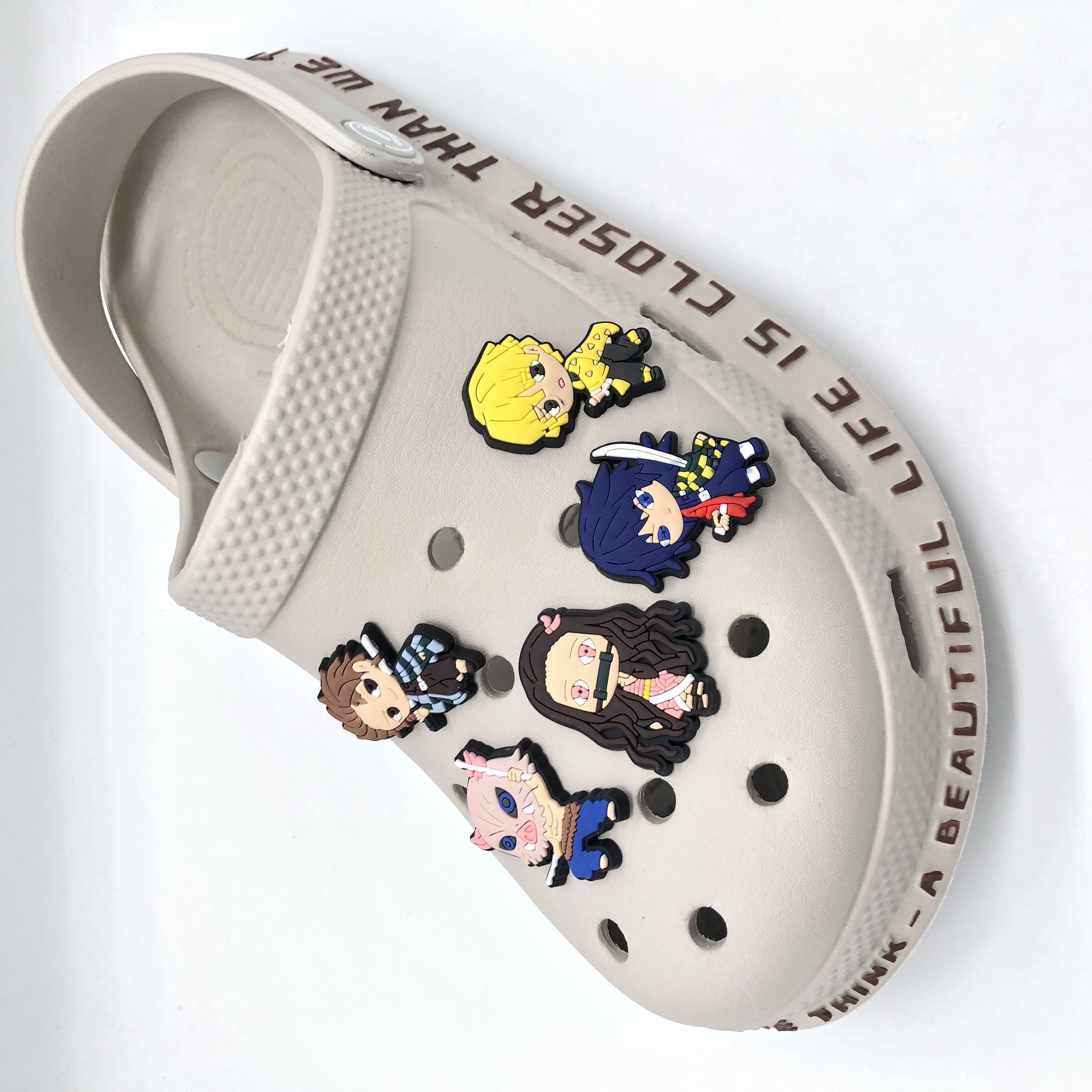 Wholesale Anime Cartoon Minnie Mouse Cat Croc Shoe Charms Crock Charms for  Croc Shoe Decoration From m.alibaba.com