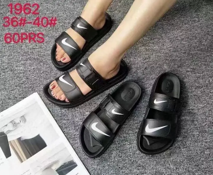 plain black slides womens