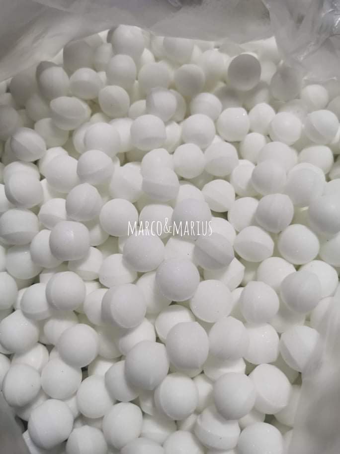 144 Pcs Naphthalene Balls Alcampor Fresh Smell Moth Balls