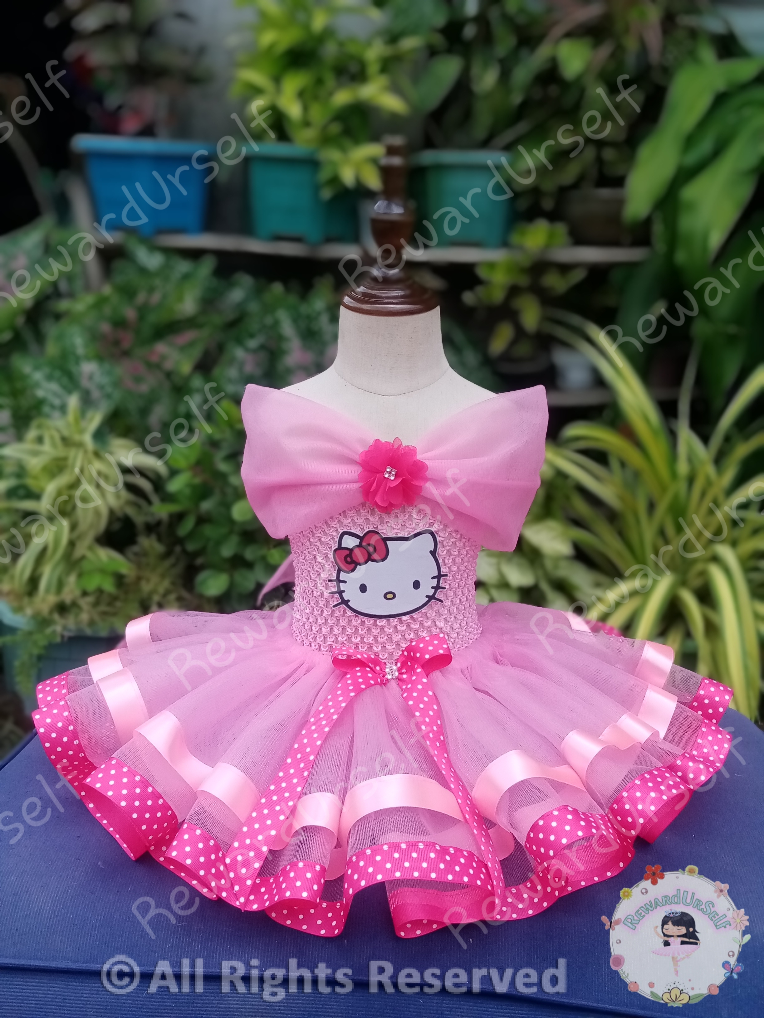 Hello kitty birthday dress outlet for 2 year old