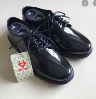 shiny black slip on shoes