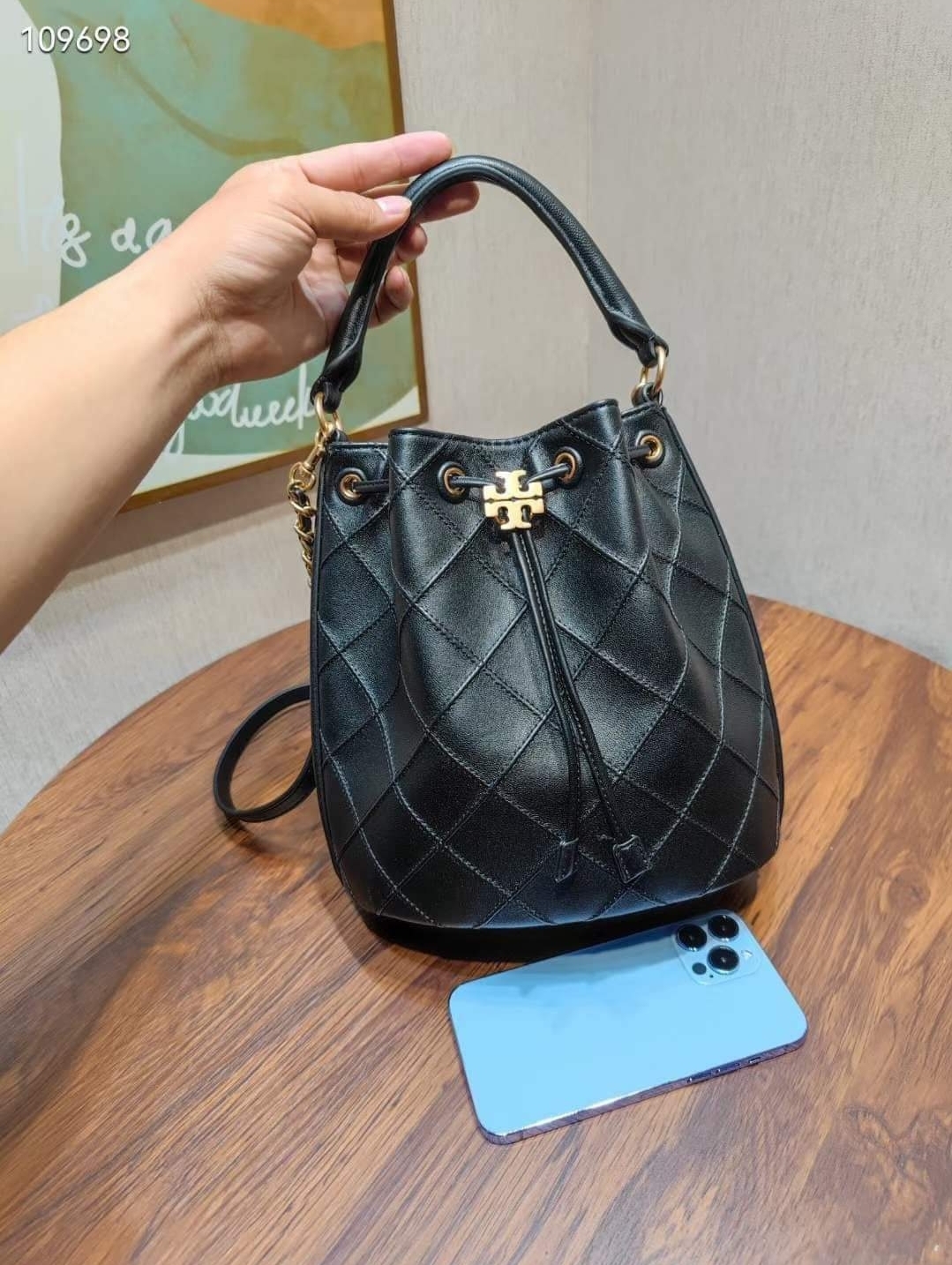 Tory Burch Fleming Large leather bucket bag