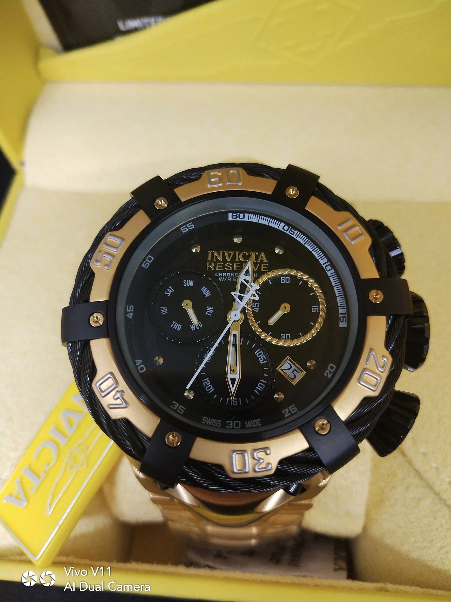 Mens big discount face invicta watches