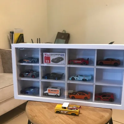 Display case cabinet 1:64 scale 12 slots hotwheels tomica