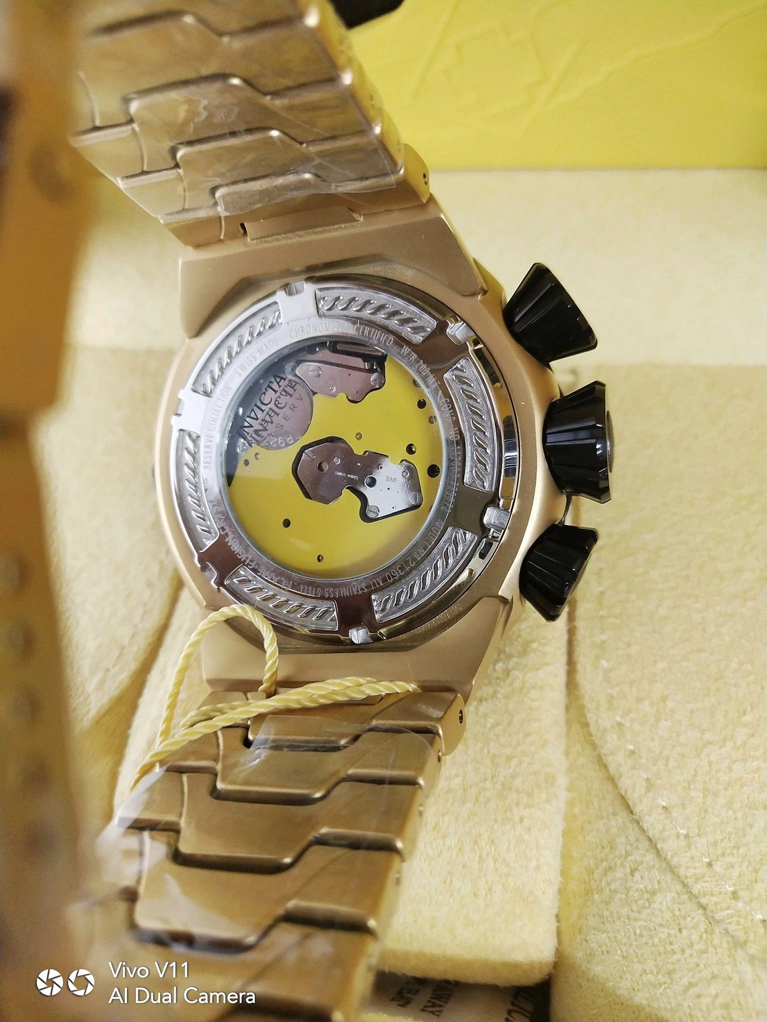 Invicta reserve 2025 thunderbolt original