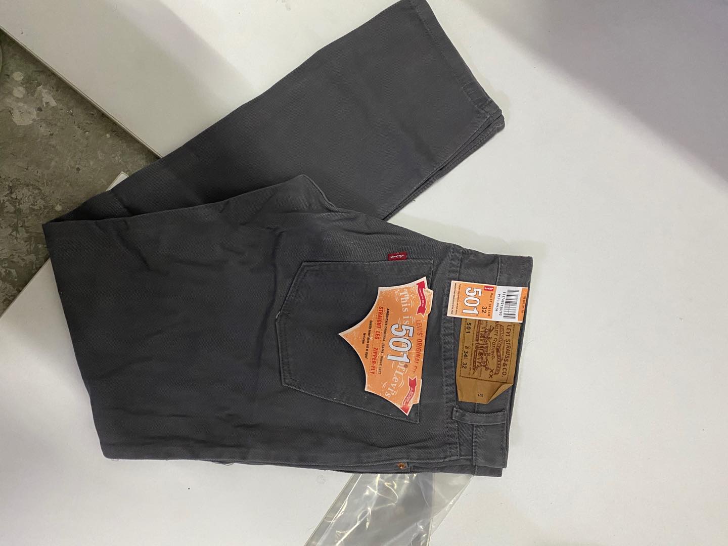 stretch levis jeans