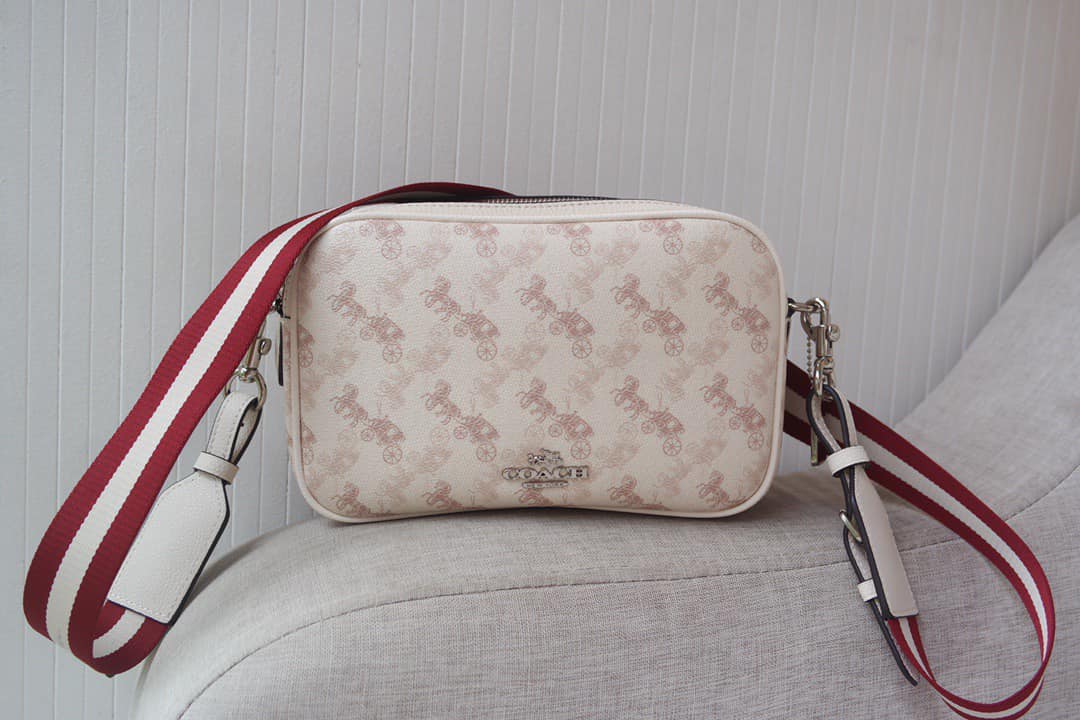 Super Sale! F91109 DOUBLE ZIPPERED JES COACH SLING/CROSS BODY BAG WITH HORSE AND CARRIAGE PRINT
