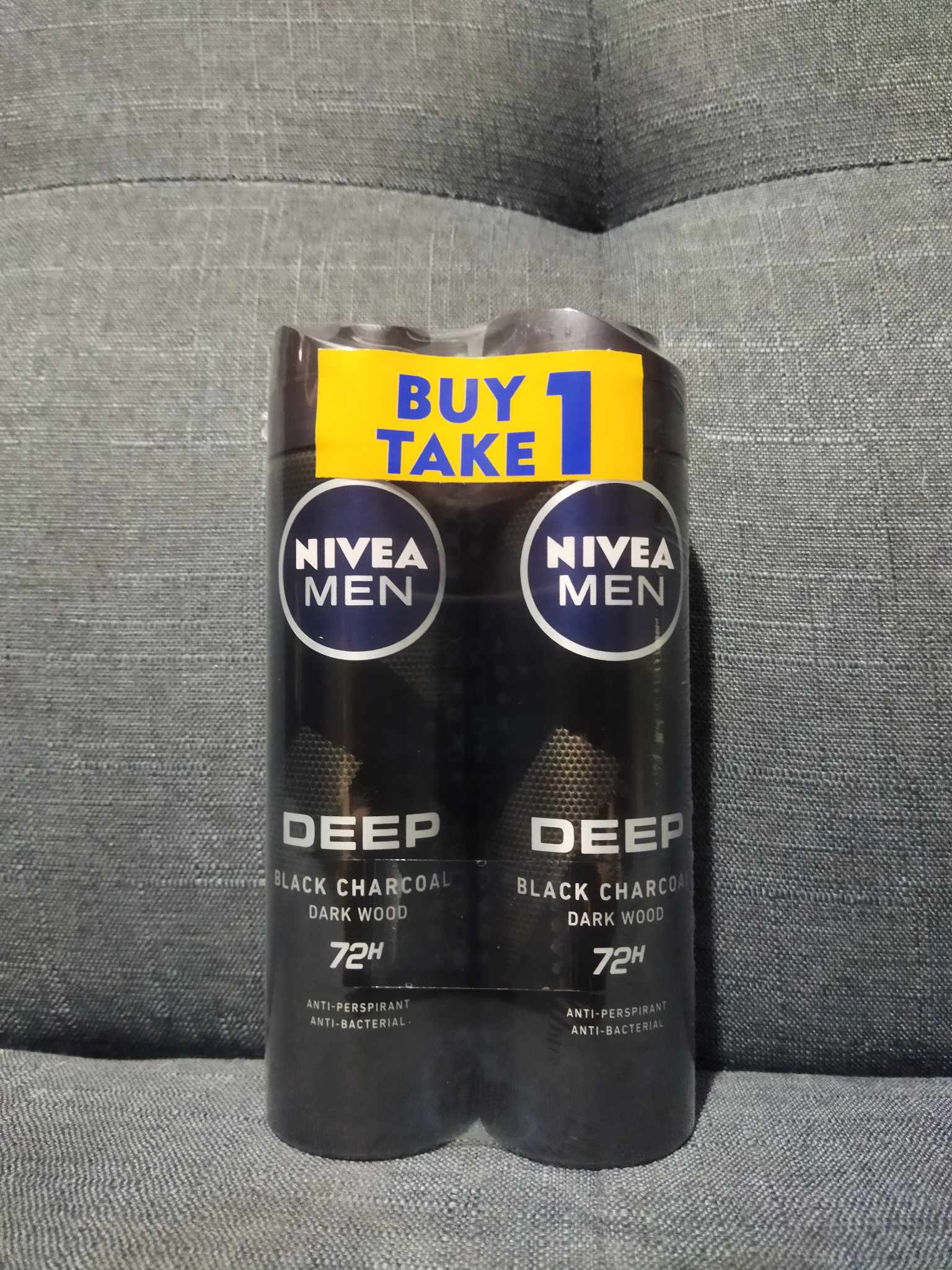 NIVEA MEN Deep Black Charcoal Dark Wood Antiperspirant Deodorant (Roll