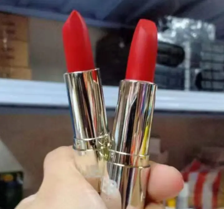 online lipstick sale