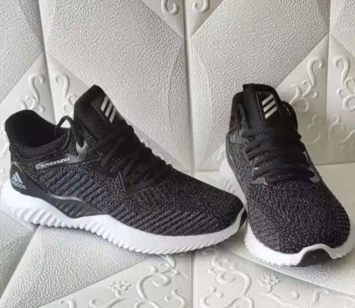 mens white running shoes