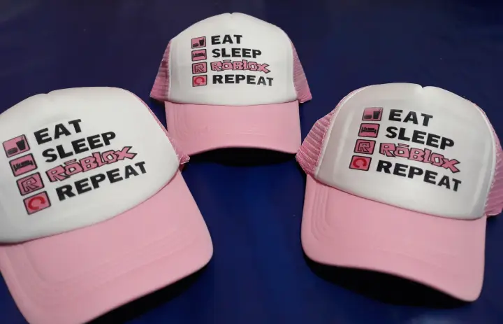 Roblox Pink Female Eat Sleep Roblox Repeat Cap Lazada Ph - roblox holograms hat