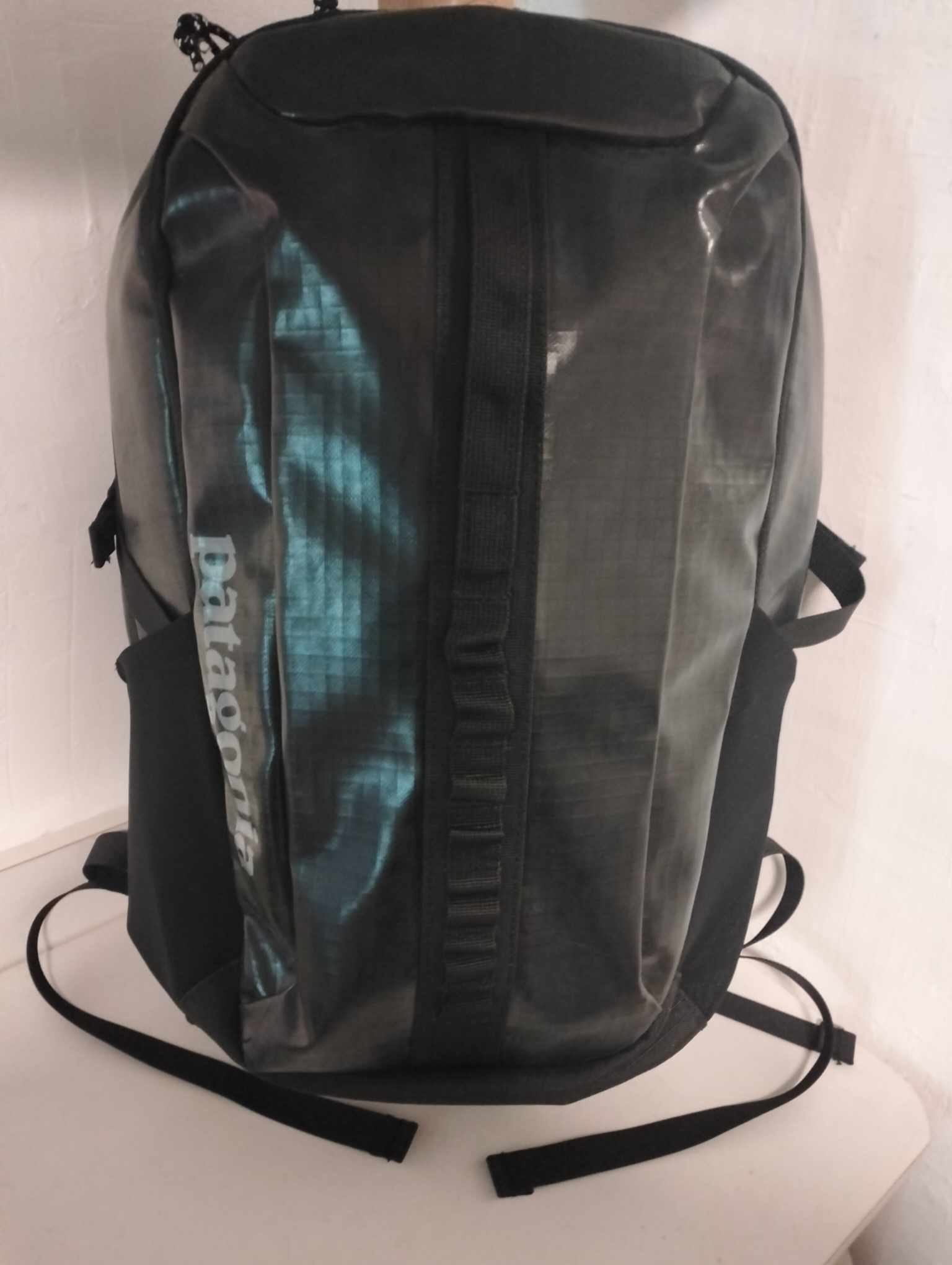 Patagonia Black Hole 30L Backpack made in Vietnam Unisex Casual