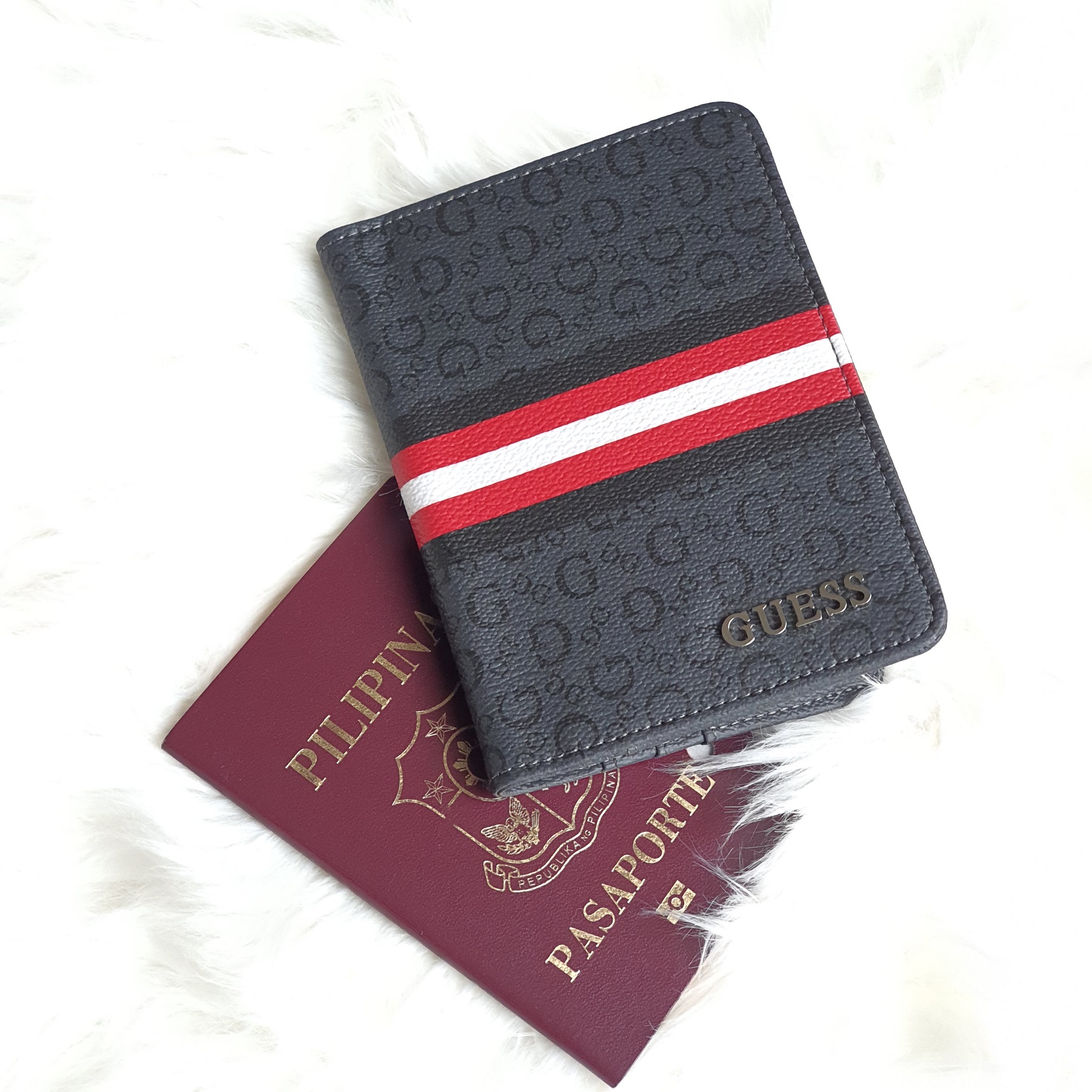 Guess Slim Bifold in Signature Coated Canvas with Varsity Stripes Black