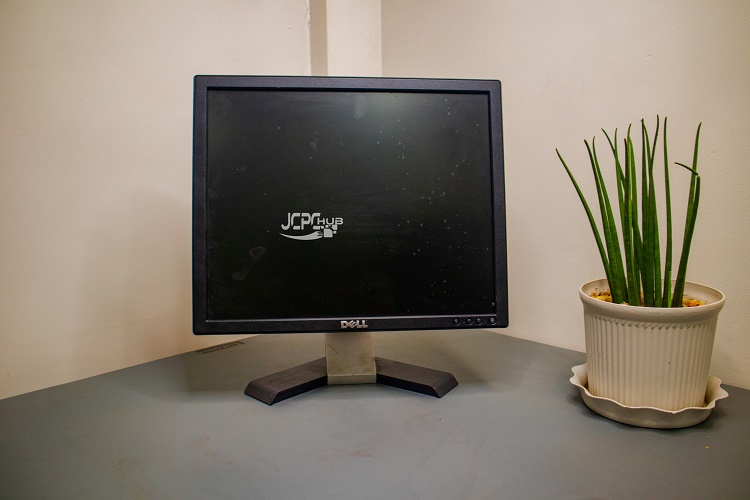 Dell HP Monitor 17