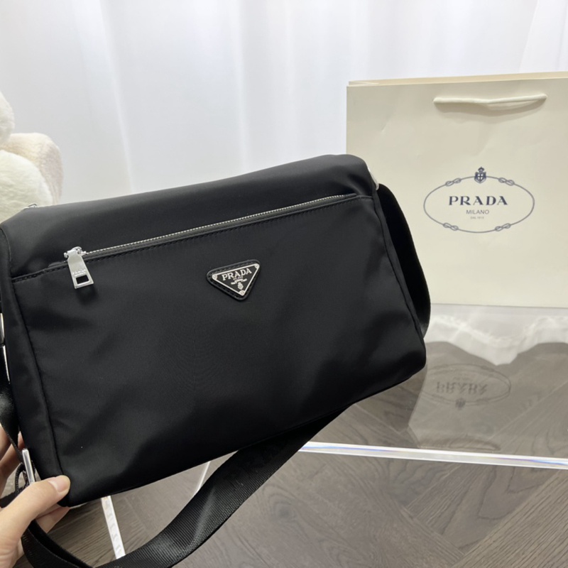 pradaˉWaterproof Hot Style New Product Men's Bags Inclined Shoulder Bag  Black Classic Contracted Joker One Shoulder Aslant Daily 