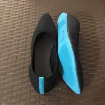 ballet flats blue sole